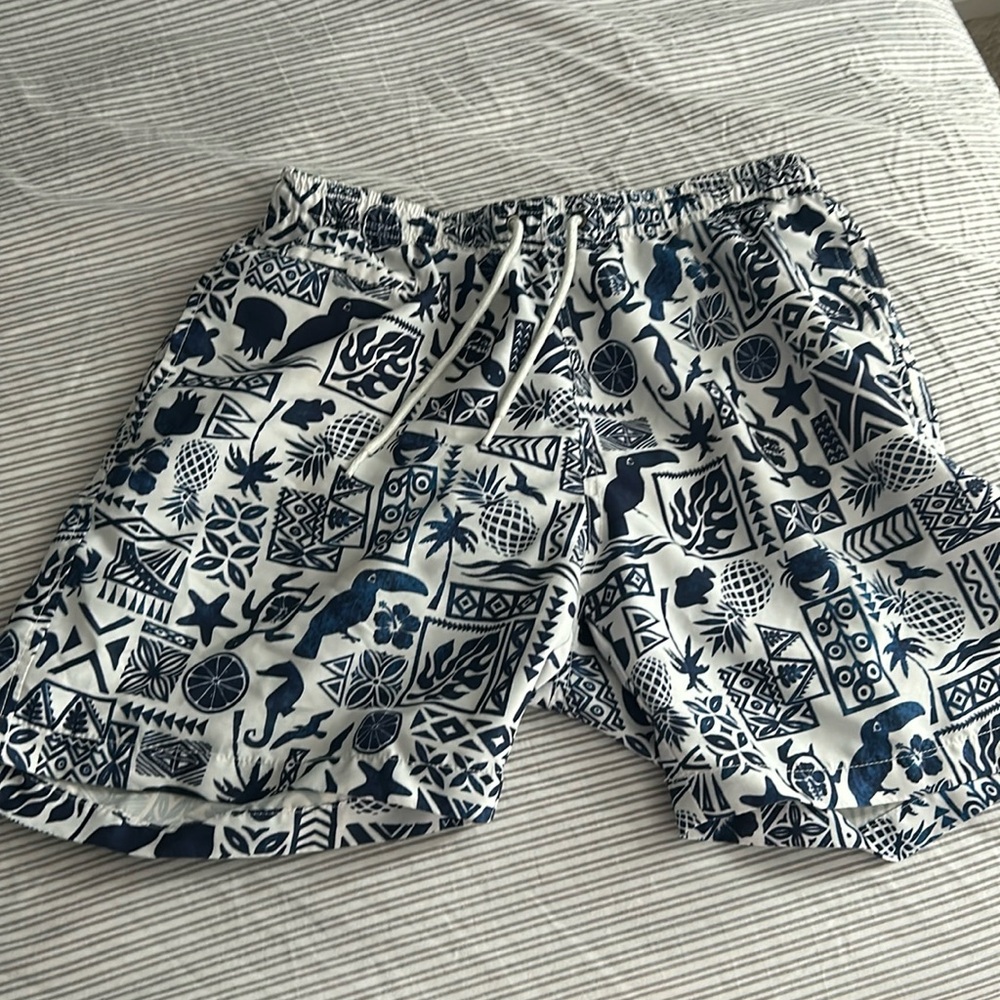 Trunks men’s medium sweet design